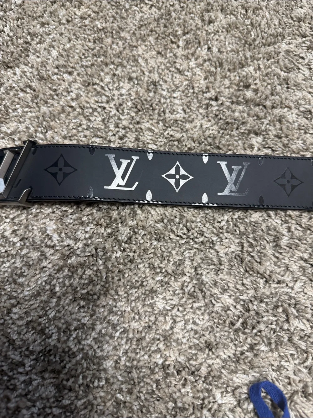 Louis Vuitton Pyramide 40mm Reversible Belt with Silver LV Buckle size90/36
